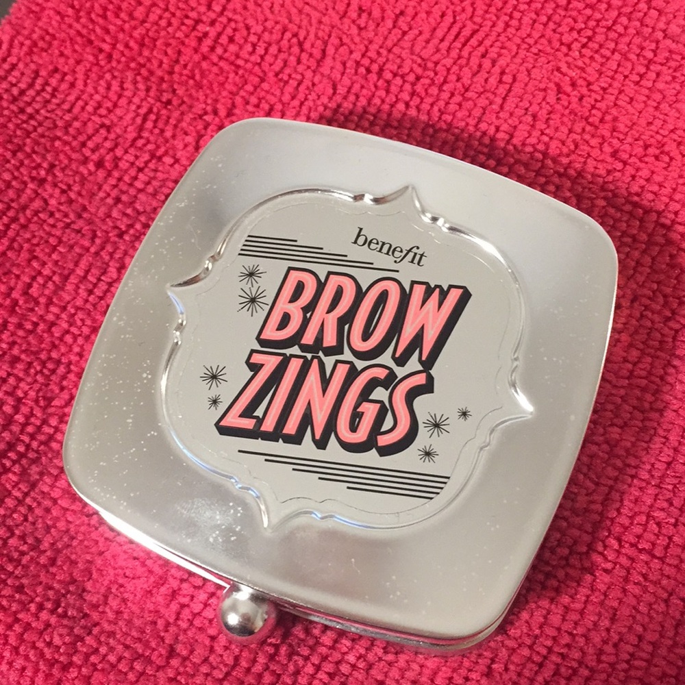 Brow Zings shade no. 4 from Benefit